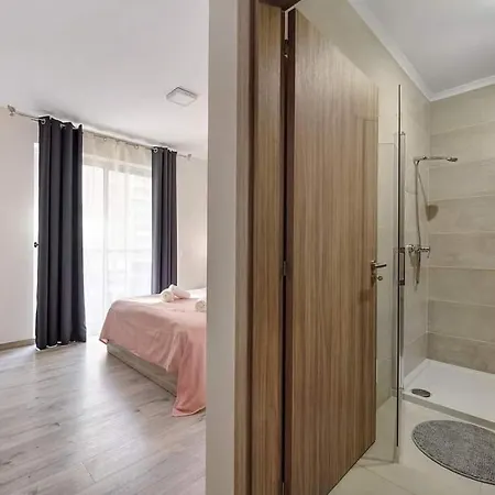 Elite 5a Apartment *